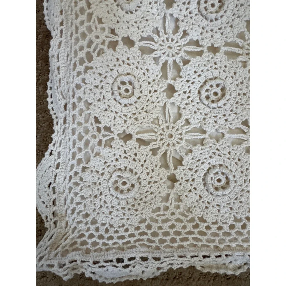 Vintage Style Cream Cotton Crochet Floral Medallion Pillow Shams Set of 2 24x16